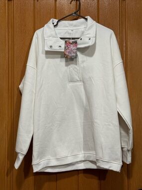 Gacaky GWhite Funnel Neck Pullover size Large pit 25” L 29 Unisex NWT
